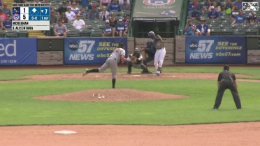 Kevin Alcántara hits a two-run homer in High-A