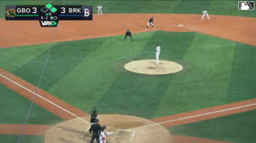 Felix Cepeda In play, run(s) to Axiel Plaz