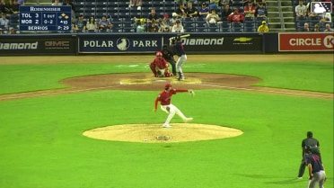 Tyler Gentry grounds into a double play, shortstop Vinny Capra to second baseman Tsung-Che Cheng to first baseman Max Ferguson. Max Anderson out at 2nd. Tyler Gentry out at 1st.