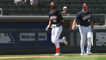 Daniel Susac's walk-off home run