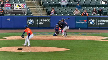 Robert Moore out on a sacrifice fly to right fielder A.J. Ewing. Bryan De La Cruz scores.