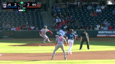 Theo Gillen doubles (4) on a sharp ground ball to right fielder Carter Mathison. J.D. Gonzalez scores.