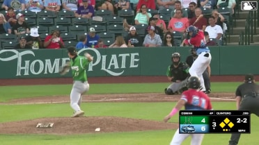  Eduardo Quintero clobbers a grand slam 