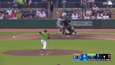 Cooper Kinney homers (1) on a fly ball to right center field. Justyn-Henry Malloy scores.