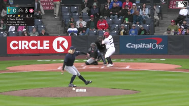 Kendry Chirinos homers (3) on a fly ball to right field.