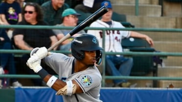 Curtis Washington Jr. homers (3) on a fly ball to right field.