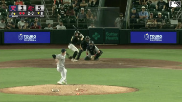 Turner Hill homers (2) on a fly ball to right center field. Aeverson Arteaga scores.