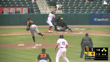 Jace Bohrofen homers (4) on a fly ball to right field. Eddie Micheletti Jr. scores. Jackson Hornung scores.