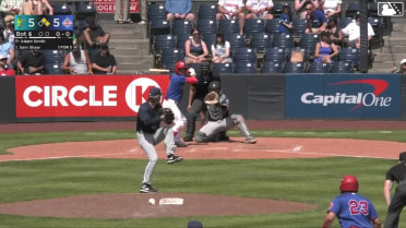 Sam Shaw singles on a ground ball to right fielder Carlos Jimenez. Kendry Chirinos scores. Manuel Beltre to 3rd.