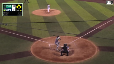 Jakob Christian triples (1) on a sharp line drive to center fielder Korbyn Dickerson. Jose Astudillo scores. Jhonny Level scores. Carlos Gutierrez scores.