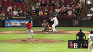 Luis Peña singles on a pop up to right fielder Won-Bin Cho. Luis Castillo scores. David García to 3rd. Josiah Ragsdale to 2nd.
