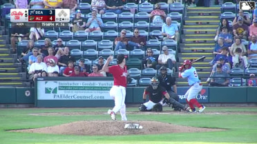 Matt Ager In play, run(s) to Pedro León