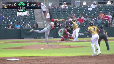 Esmil Valencia out on a sacrifice fly to right fielder Brayden Smith. Abrahan Ramirez scores. Jose Monserrate to 3rd.