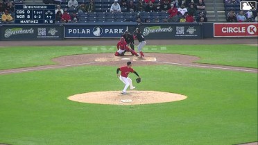Kody Huff homers (2) on a line drive to left center field.