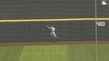Slade Caldwell's leaping catch