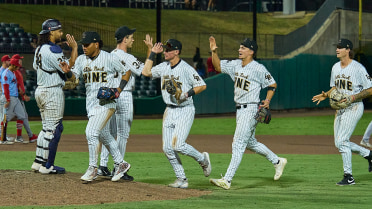 Travs Take Fourth Straight With Late Clutch Performances