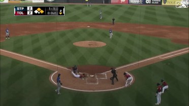 López hits inside the park HR for Mud Hens