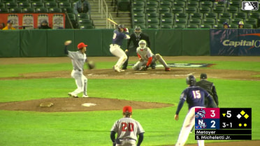 Brian Metoyer In play, run(s) to Eddie Micheletti Jr.