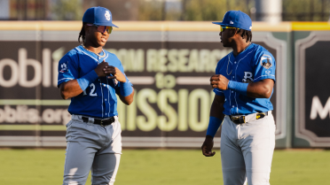 Peña Records 1st Double-A Hit, Shuckers Drop Opener to Trash Pandas