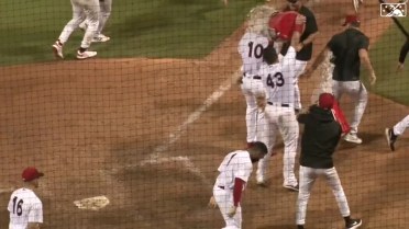 Bryan Ramos launches a walk-off homer to left field 