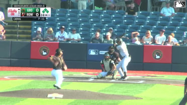 Jhonny Severino out on a sacrifice fly to right fielder Owen Carey. Murf Gray scores. Yordany De Los Santos to 3rd.