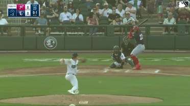 Raylin Heredia homers (2) on a fly ball to left center field.