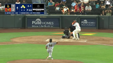 Victor Mederos In play, run(s) to Brian Serven