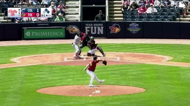 Bo Naylor doubles (1) on a sharp line drive to center fielder Max Clark. Juan Brito scores. Kahlil Watson to 3rd.