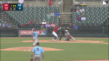 Hayden Cantrelle singles on a line drive to center fielder Blake Dunn. BJ Murray scores. James Triantos to 2nd.