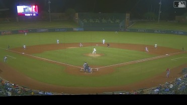 Alfredo Duno's three-run homer