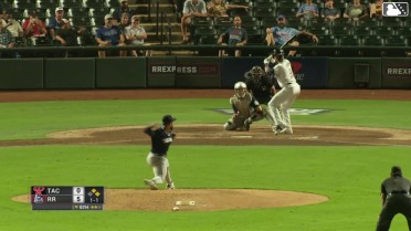 Domingo Gonzalez In play, run(s) to Logan O'Hoppe