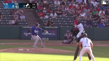 Esmerlyn Valdez singles on a line drive to center fielder Emmanuel Rodriguez. Termarr Johnson scores. Tyler Callihan scores. Esmerlyn Valdez to 2nd.