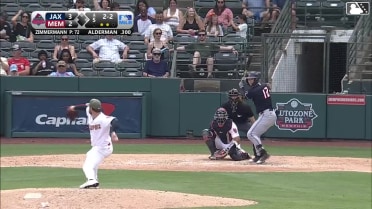 Kemp Alderman homers (9) on a fly ball to center field.