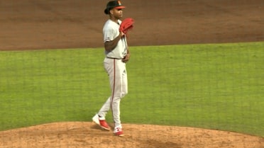 Luis De León's career-high eight scoreless innings