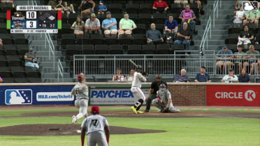 Gleider Figuereo homers (6) on a fly ball to center field. Paxton Kling scores.