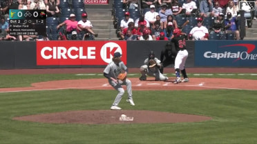 Alexis Hernandez homers (3) on a fly ball to left center field.