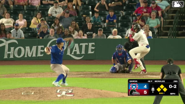 Emil Morales singles on a line drive to center fielder Alexey Lumpuy. Victor Rodrigues scores. Gio Cueto scores. Eduardo Quintero to 3rd.