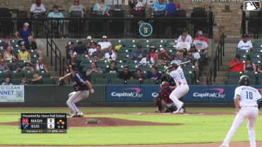 Edwin Díaz homers (2) on a fly ball to left center field. Shay Whitcomb scores. Trenton Brooks scores.