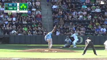 Lisbel Diaz hits a grand slam (7) to center field. Carlos Gutierrez scores. Jean Carlos Sio scores. Walker Martin scores.