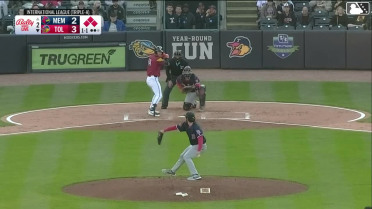Gage Workman triples (2) on a sharp fly ball to right fielder Matt Koperniak. Ben Malgeri scores. Max Clark scores. Paul DeJong scores.