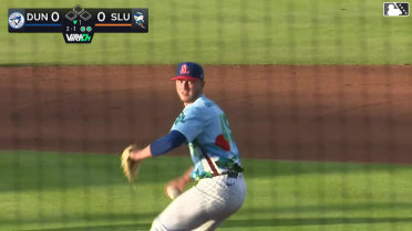 Peyton Williams doubles (2) on a line drive to left fielder AJ Salgado. Austin Smith scores.