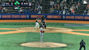 Yonatan Henriquez reaches on a fielding error by center fielder Yeremy Cabrera. John Bay scores. Grae Kessinger to 3rd. Corey Collins to 2nd.