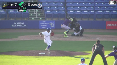 Byron Chourio singles on a line drive to right fielder Raimundo De Los Santos. Jayson Bass scores. Ryan Sprock scores.