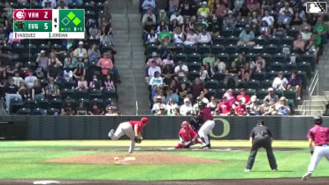 Dakota Jordan singles on a line drive to center fielder Matt Scannell. Zane Zielinski scores. Trevor Cohen to 2nd.