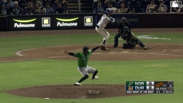 Enoli Paredes Ball to Jacob Melton