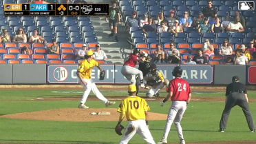 Chris Meyers singles on a ground ball to right fielder Alfonsin Rosario. Seth Stephenson scores. Peyton Graham scores. Thayron Liranzo to 2nd.