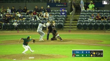 Joe Vetrano homers (4) on a fly ball to center field. Zyhir Hope scores.