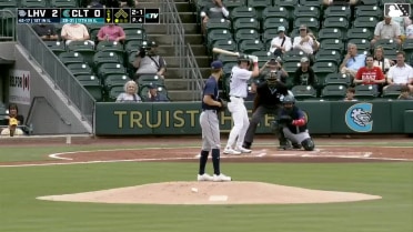 Colson Montgomery hits a 435-foot homer