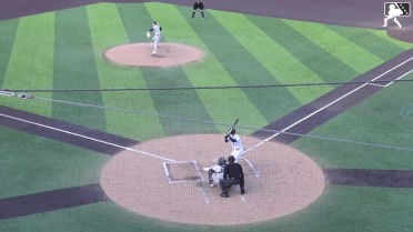 Anthony Donofrio doubles (7) on a soft ground ball to right fielder Randy De Jesus. Carlos Jimenez scores.