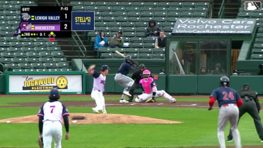 Steward Berroa homers (4) on a fly ball to right field. Paul McIntosh scores.